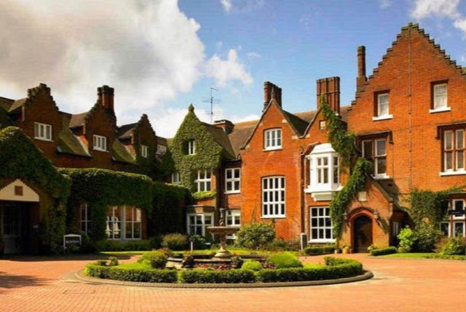 Sprowston Manor Wedding Show in September