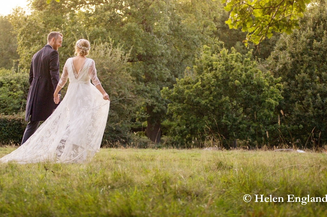 Image 4: Penshurst Place Wedding Show