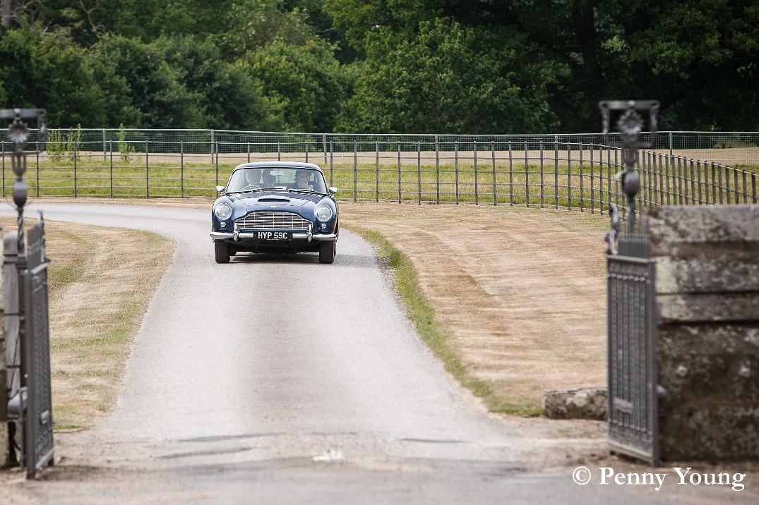 Image 9: Penshurst Place Wedding Show