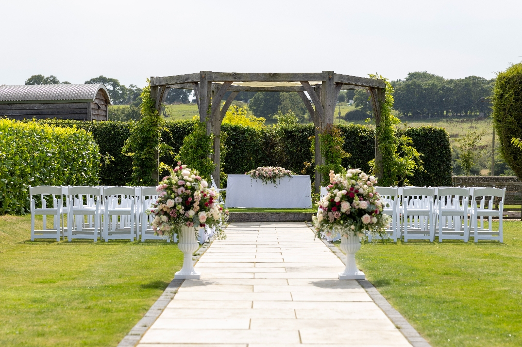 Image 4: Selden Barns Wedding Show