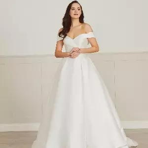 County Wedding Events Find a supplier category - Bridalwear